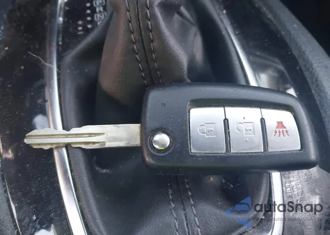 2019 Nissan Rogue S/Sl/Sv z USA, uszkodzony, nr VIN 5N1AT2MV6KC734278